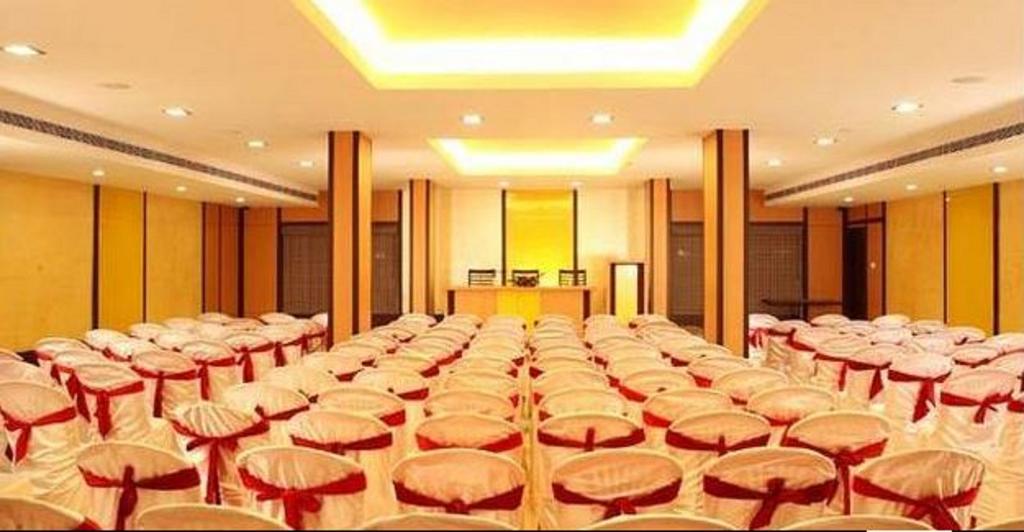 Hotel Hill View Коччи Экстерьер фото