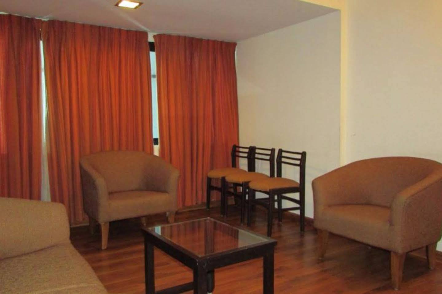 Hotel Hill View Коччи Экстерьер фото